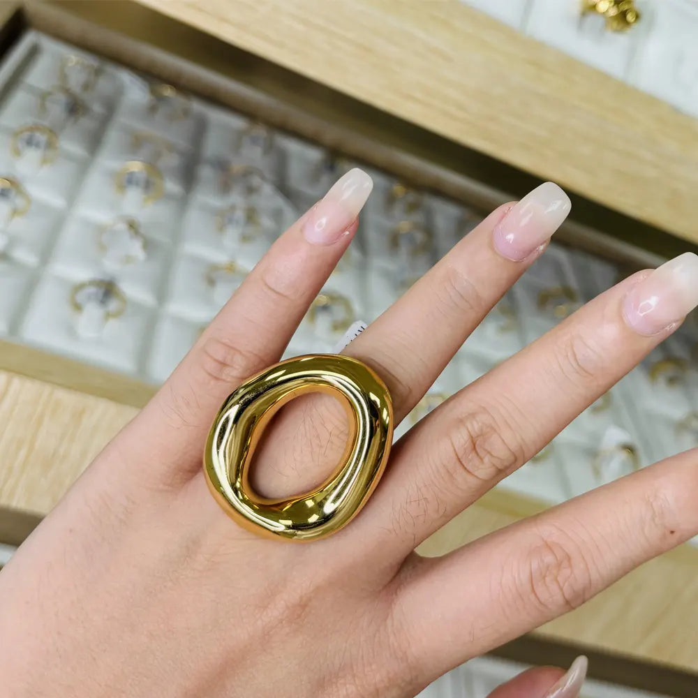 18K Gold-Plated Geometric Wave Oval Hollow Ring