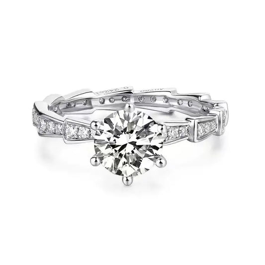 18K White Gold Halo Oval Solitaire Diamond Engagement Ring